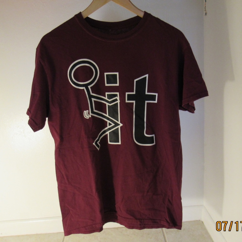 T-Shirt - Picture 2 of 3